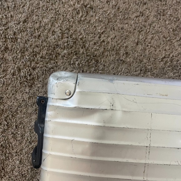 Vintage Rimowa Large Suitcase Two Wheeled Silver Aluminum Trunk‎ Made in Germany - Picture 4 of 16